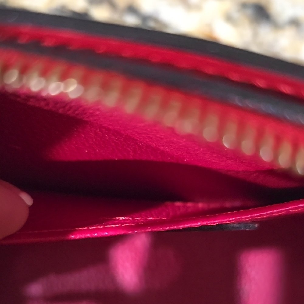 * Like New * Louis Vuitton Epi Dauphine PM Clutch - Picture 6 of 9